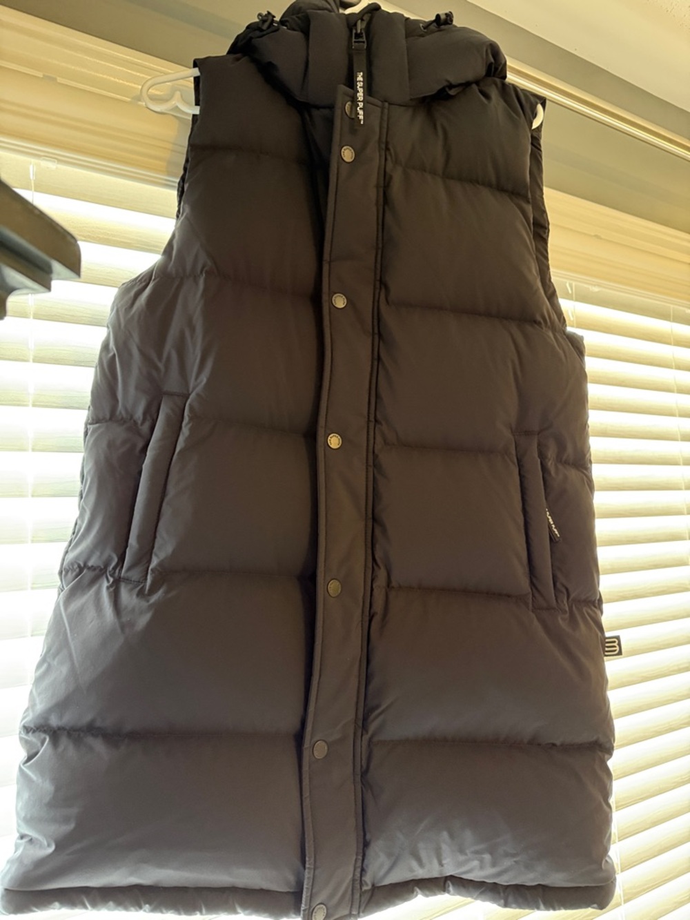 Aritzia Super Puff Black Mid Hooded  Vest